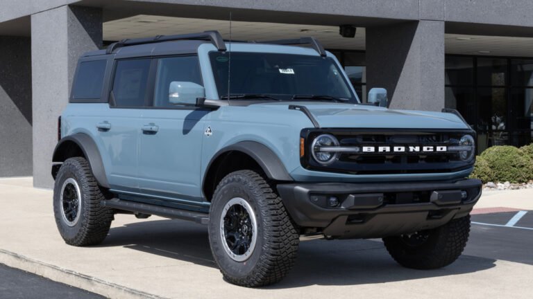 Do Ford Bronco Doors Come Off? (And Can You Drive Without Them?)