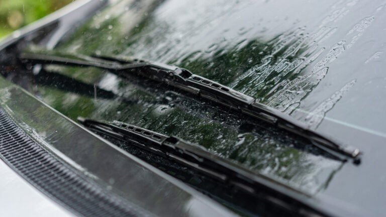 7 Of The Best (And 3 Of The Worst) Windshield Wiper Brands