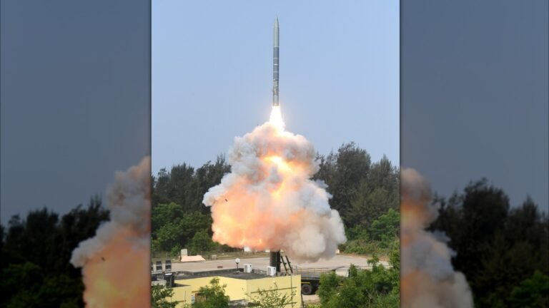 What Is A SMART Missile & How Do They Work? What Is A SMART Missile & How Do They Work?