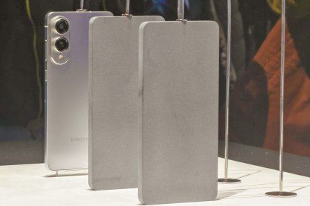 Samsung Galaxy S25 Edge inches closer to launch with a looming threat Samsung Galaxy S25 Edge inches closer to launch with a looming threat