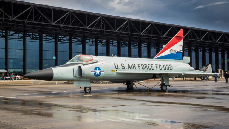 Why The F-102 Delta Dagger Is Considered One Of The Worst Fighter Jets Ever Built Why The F-102 Delta Dagger Is Considered One Of The Worst Fighter Jets Ever Built