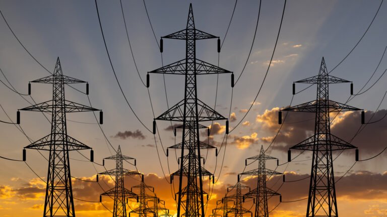 Do Power Lines Affect GPS Accuracy?