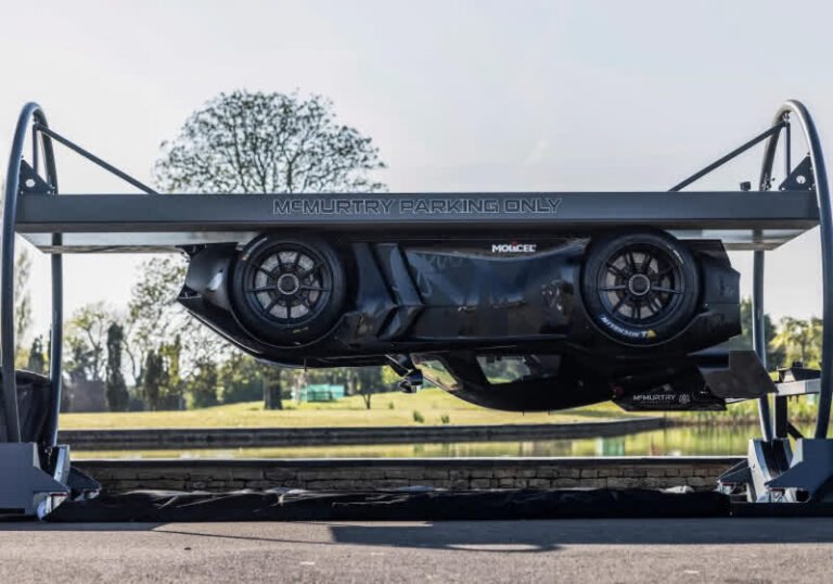 Watch this electric car demolish a 20-year-old F1 lap record and drive upside down Watch this electric car demolish a 20-year-old F1 lap record and drive upside down