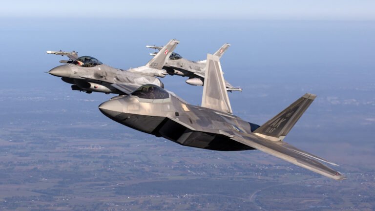 Why Do Fighter Jets Fly So Close To Each Other? Why Do Fighter Jets Fly So Close To Each Other?