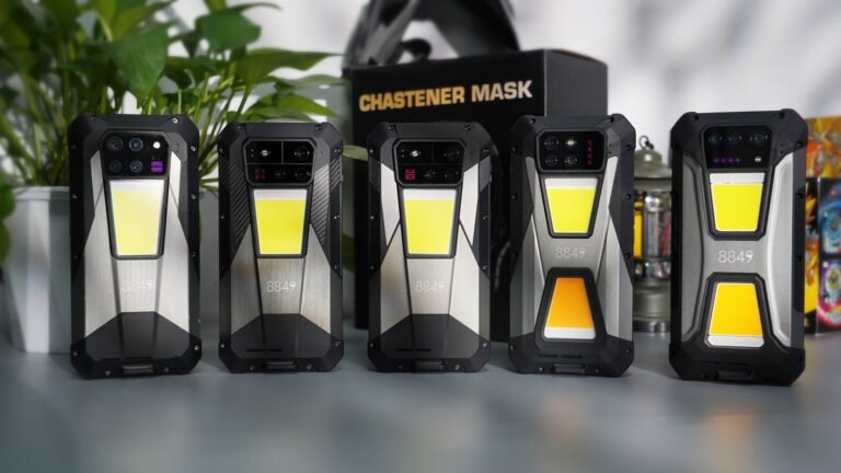 A 100-lumens DVD-class DLP projector, a 64-megapixel night camera and… a camping light: that’s not what I have in my bag, but what this smartphone offers