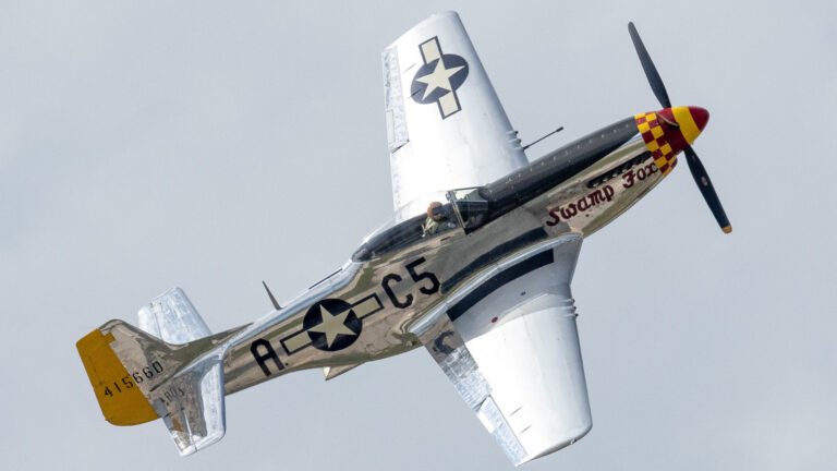 Why Many US WW2 Planes Used In Battle Were Left Shiny, Silver & Unpainted Why Many US WW2 Planes Used In Battle Were Left Shiny, Silver & Unpainted