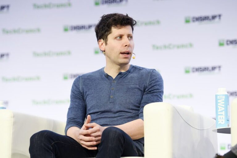 Sam Altman defends Trump’s AI chip deals with UAE and Saudi Arabia, calls critics “naïve” Sam Altman defends Trump’s AI chip deals with UAE and Saudi Arabia, calls critics “naïve”