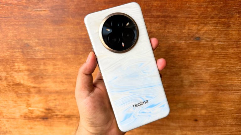 This Color-Changing Phone Is Surprisingly Advanced For Its Price