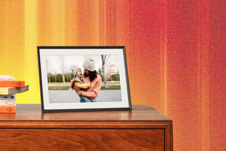 6 Best Digital Photo Frames (2025): Aura, Nixplay, Skylight