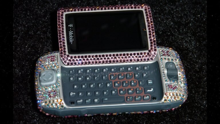 What Happened To T-Mobile Sidekick? A Look Back At The Discontinued Hit Of The 2000s