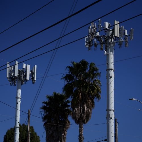 Android phones could soon warn you of “Stingrays” snooping on your communications Android phones could soon warn you of “Stingrays” snooping on your communications