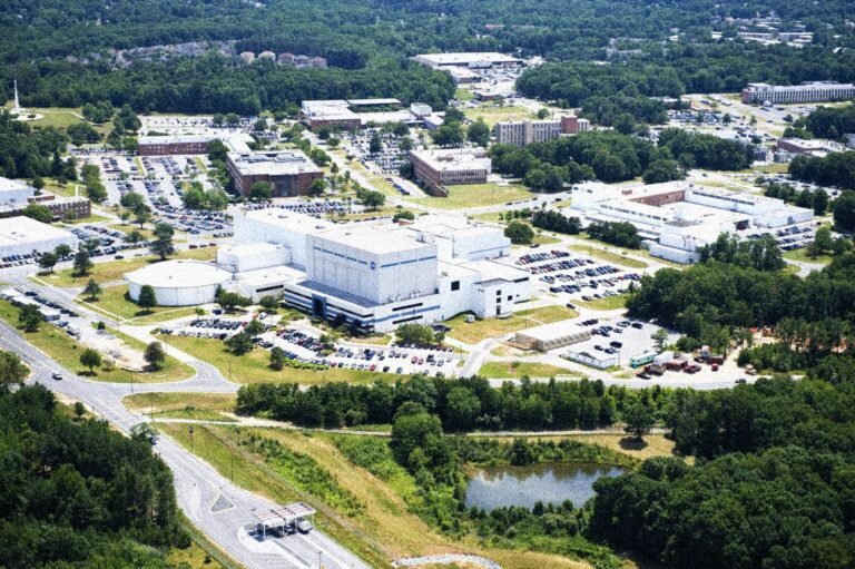 A Top NASA Official Is Among Thousands of Staff Leaving the Agency