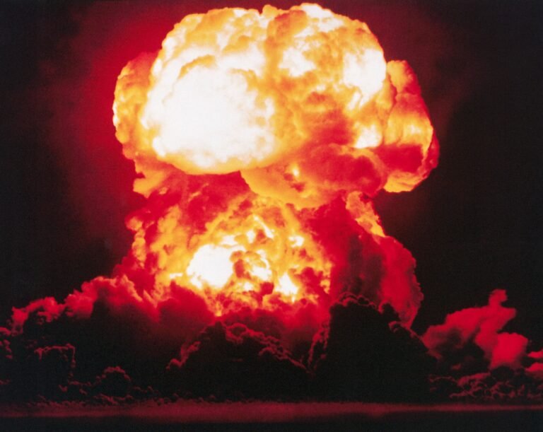 The History and Physics of the Atomic Bomb