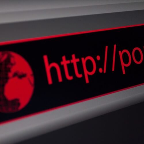 Adult sites use malicious .svg files to rack up likes on Facebook Adult sites use malicious .svg files to rack up likes on Facebook