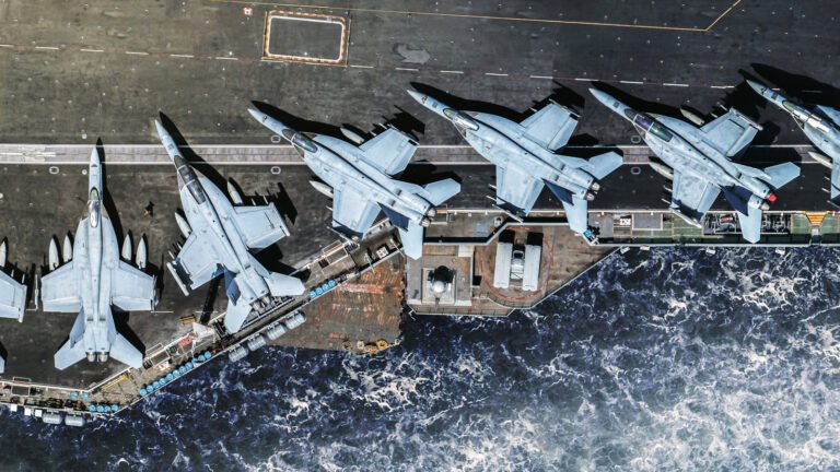 How Do Planes Land On Aircraft Carriers