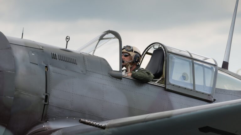 Why Did Some WW2 Pilots Fly With The Canopy Open?