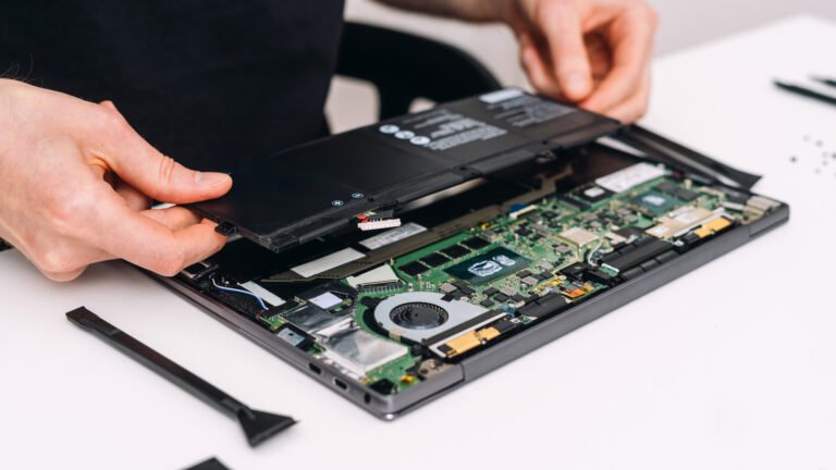 Laptop Battery Dying? Here’s What You Need To Know Before You Replace It