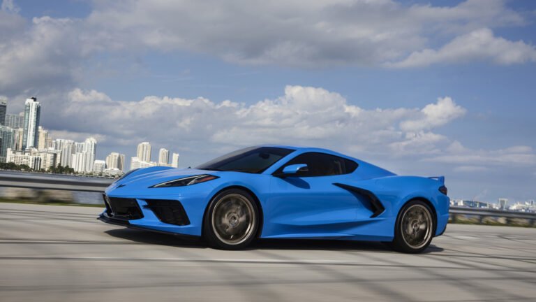 Why Ford Doesn’t Make A Competitor To The Chevrolet Corvette