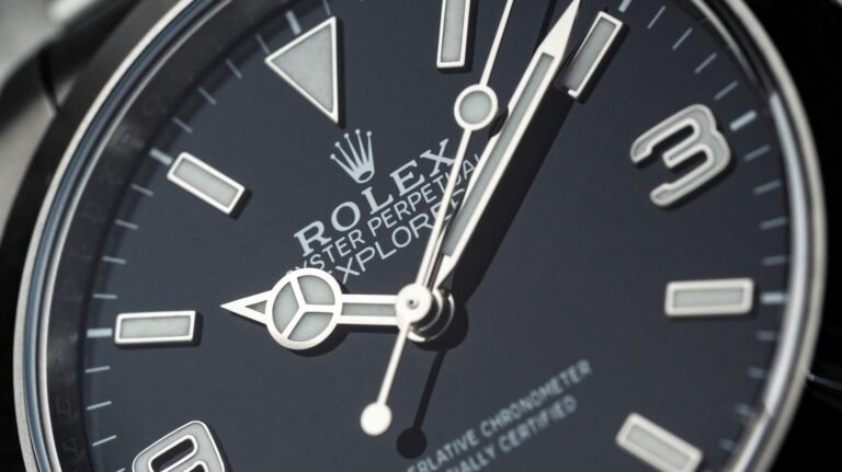 Here’s How A Rolex Watch Runs Without A Battery