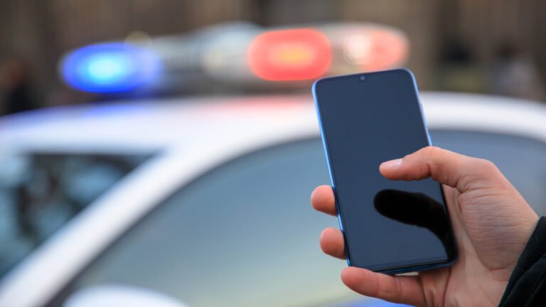 Never Give The Police Your Phone Without A Warrant