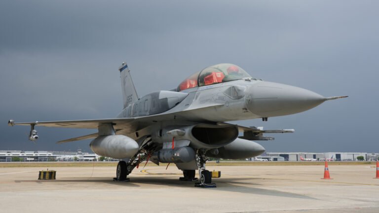 5 Fighter Jets That Can Hold Their Own Against The F-16