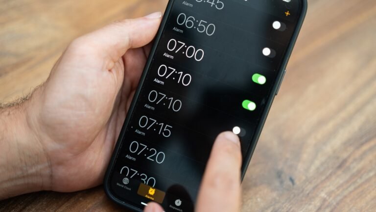Stop Using Apple’s Default Alarm Stop Using Apple’s Default Alarm