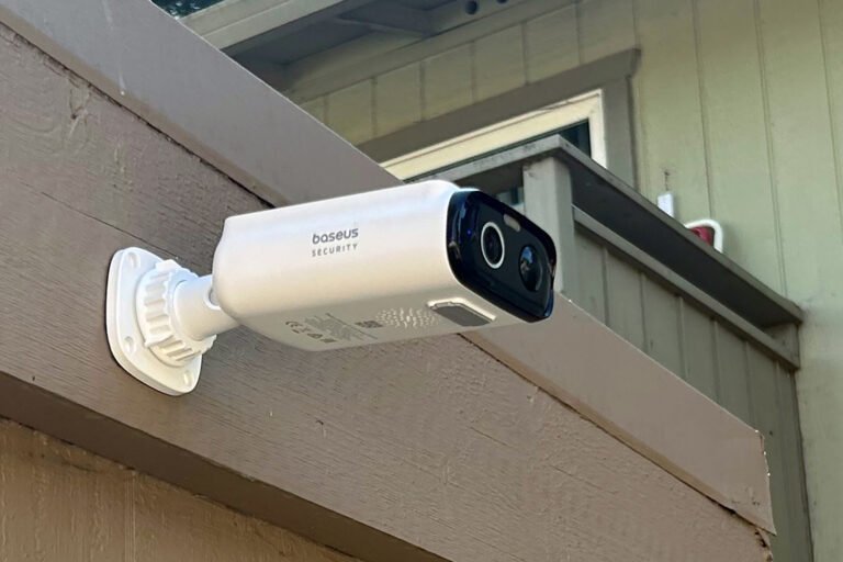 Baseus Security S1 Lite review: Solar powered, subscription-free