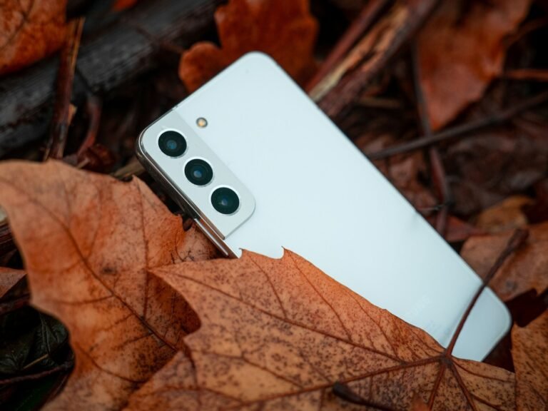 Samsung ends major OS support for the Galaxy S22 Series with One UI 8 update