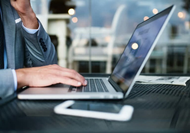 Global PC shipments surge as Windows EOL transition fuels upgrade cycle