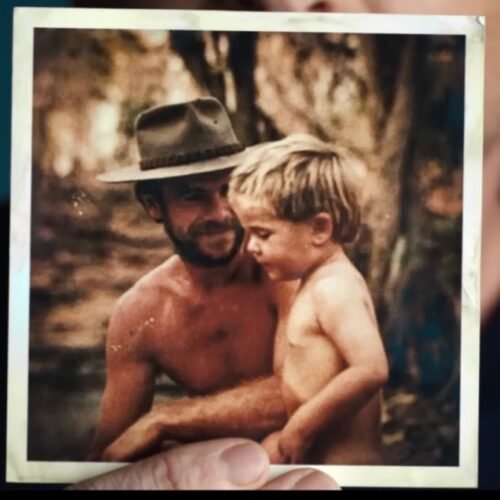 Chris Hemsworth and dad fight Alzheimer’s with a trip down memory lane Chris Hemsworth and dad fight Alzheimer’s with a trip down memory lane
