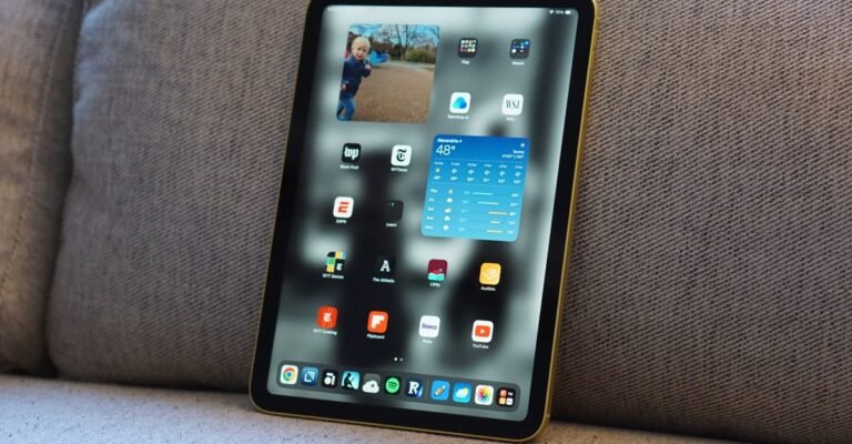 The best Cyber Monday deals on Apple MacBooks, AirTags, iPads, and more