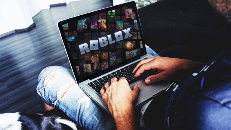 Russia blocks Roblox over distribution of LGBT “propaganda” Russia blocks Roblox over distribution of LGBT “propaganda”