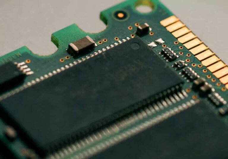 Samsung vs. Samsung: Confusion swirls over alleged RAM supply dispute