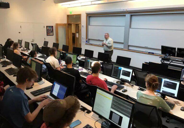 Move over, computer science: students are flocking to AI majors