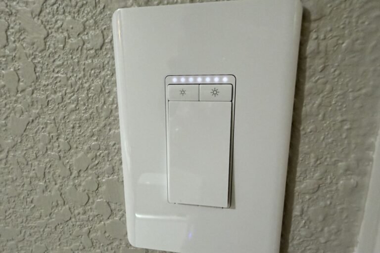 Tapo Smart Wi-Fi Light Switch Dimmer S505D review: Smart lighting for a song