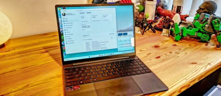 The Chuwi CoreBook X 7430U is a cheap but useful Windows AMD laptop