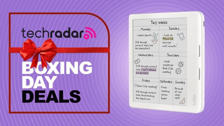 Need a new colour ereader for the holiday season? I’d skip the Kindle Coloursoft and grab this discounted Kobo instead