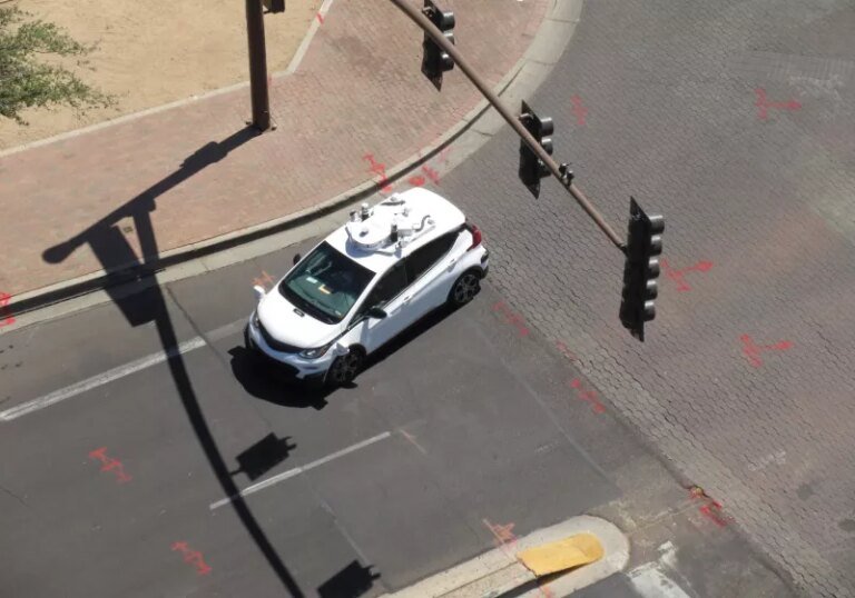 Waymo’s robotaxis froze when San Francisco’s traffic lights went dark