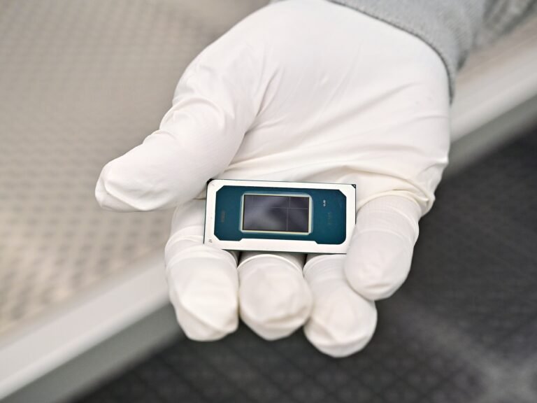 Exorbitant Intel Nova Lake price and monstrous specs leak with 52 cores, 288 MB bLLC, and 15% IPC uplift for P-cores Exorbitant Intel Nova Lake price and monstrous specs leak with 52 cores, 288 MB bLLC, and 15% IPC uplift for P-cores