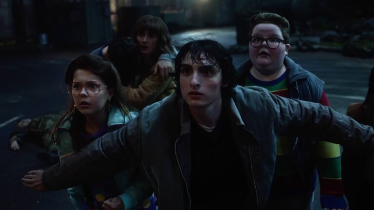 Stranger Things creator says turn off “garbage” settings