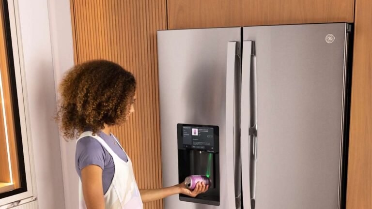GE’s new Smart Refrigerator automates grocery shopping with a barcode scanner and Instacart GE’s new Smart Refrigerator automates grocery shopping with a barcode scanner and Instacart