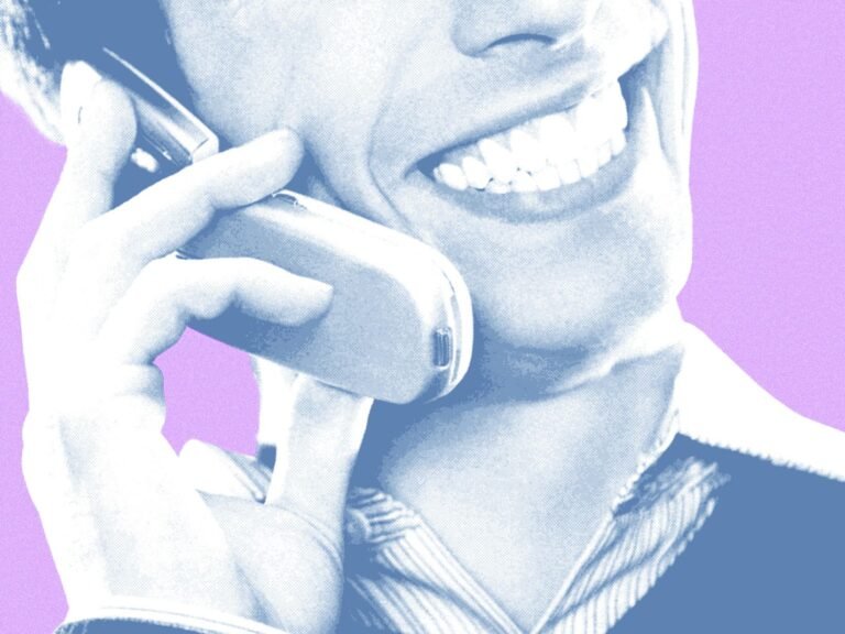 Dumbphone Owners Have Lost Their Minds Dumbphone Owners Have Lost Their Minds