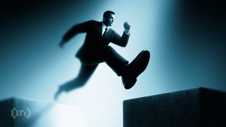 Zcash Dodges a 34% Crash as Dip Buyers Step In — Clean Save or Temporary Pause?