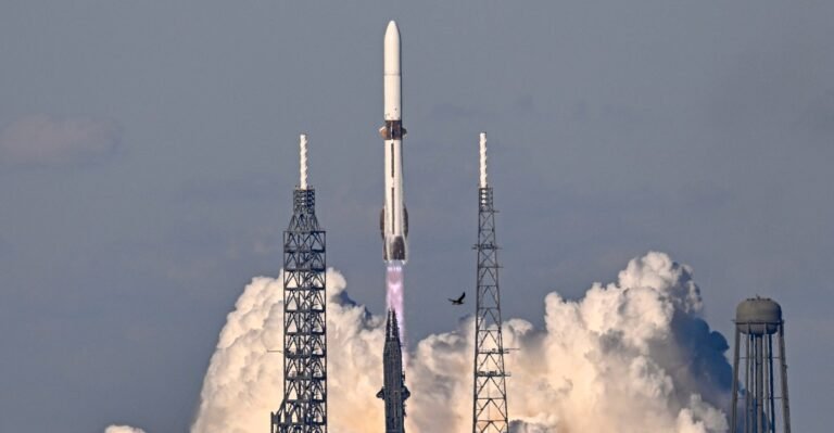 Blue Origin’s Starlink rival TeraWave promises 6-terabit satellite internet Blue Origin’s Starlink rival TeraWave promises 6-terabit satellite internet