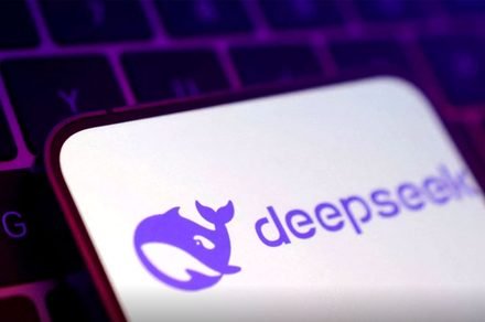 Google Research suggests AI models like DeepSeek exhibit collective intelligence patterns Google Research suggests AI models like DeepSeek exhibit collective intelligence patterns