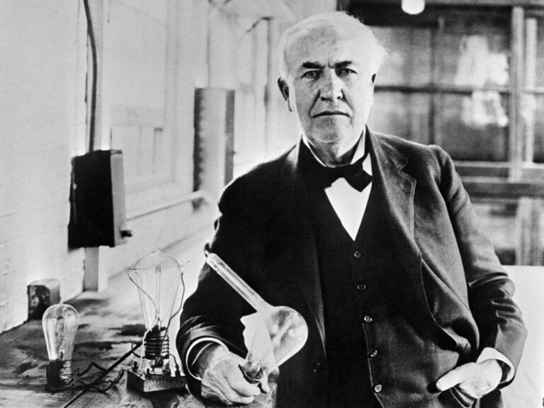 Thomas Edison as a nanotech pioneer: The inventor likely produced graphene as early as 1879 Thomas Edison as a nanotech pioneer: The inventor likely produced graphene as early as 1879