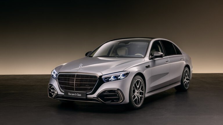 Some Drivers Will Never See Mercedes’ Coolest New S-Class Feature