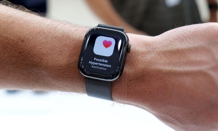 How to turn on hypertension alerts on Apple Watch