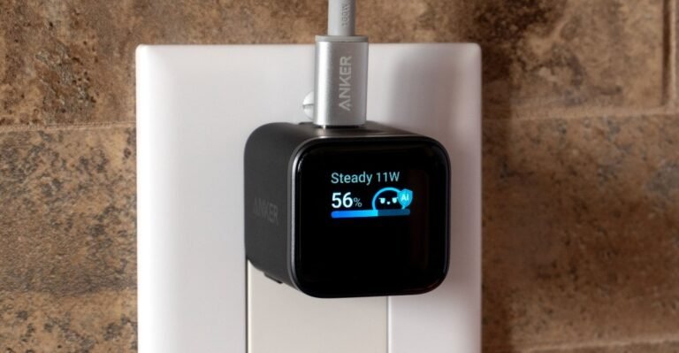 Anker’s new charger with a screen would feel less gimmicky if it did more