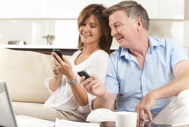 Our Favorite 8 Dating Sites and Apps for People Over 40